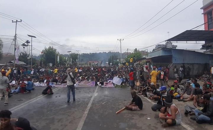Indonesia’s Papua hit by fresh unrest as troops deployed