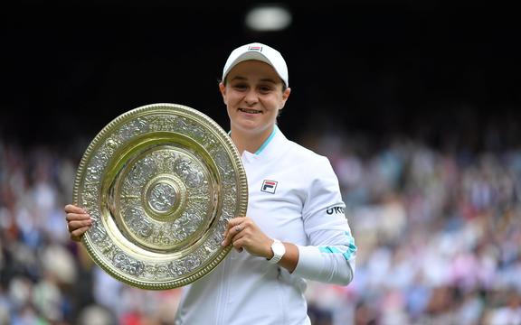Wimbledon Ladies singles winner Ashleigh Barty 2021.