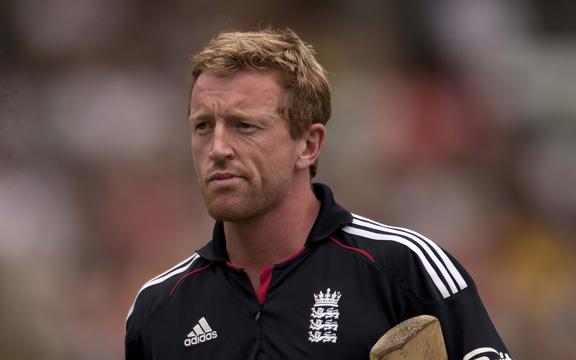 Paul Collingwood playing for England.