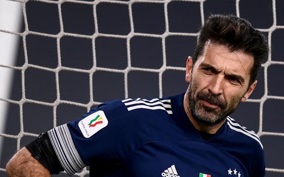 Gianluigi Buffon Italian football keeper