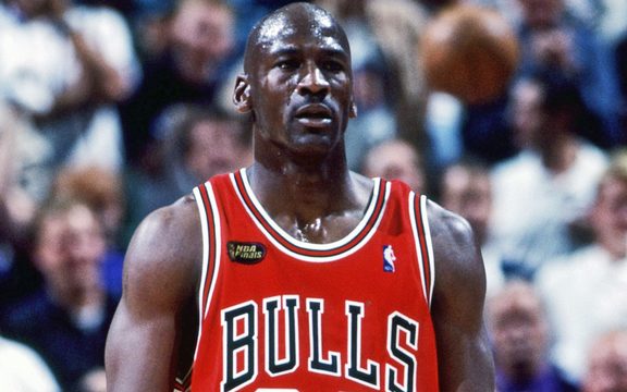 Michael Jordan podczas finałów NBA w 1998 roku.