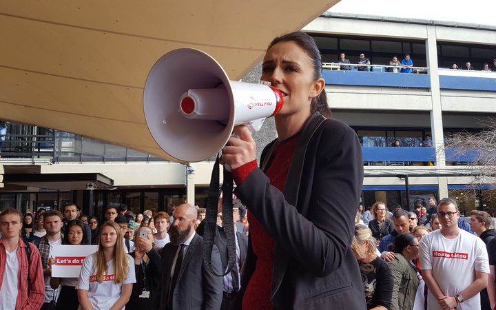 Jacinda Ardern hit the campaign trail again at Auckland University. 
