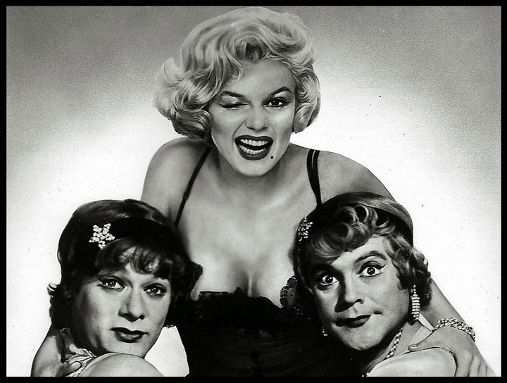 Tony Curtis, Marilyn Monroe and Jack Lemmon in a publicity still for Some Like It Hot (1959)