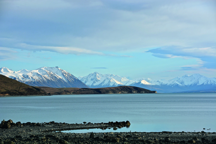 Early morning light on Lake Tekapo