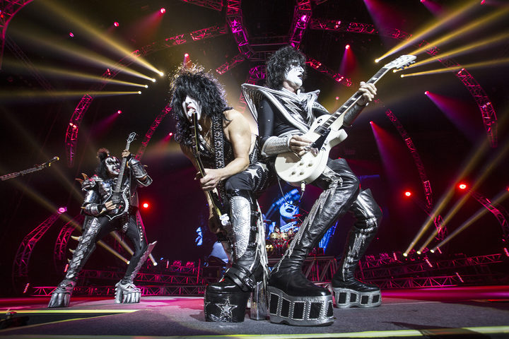 Kiss in 2015