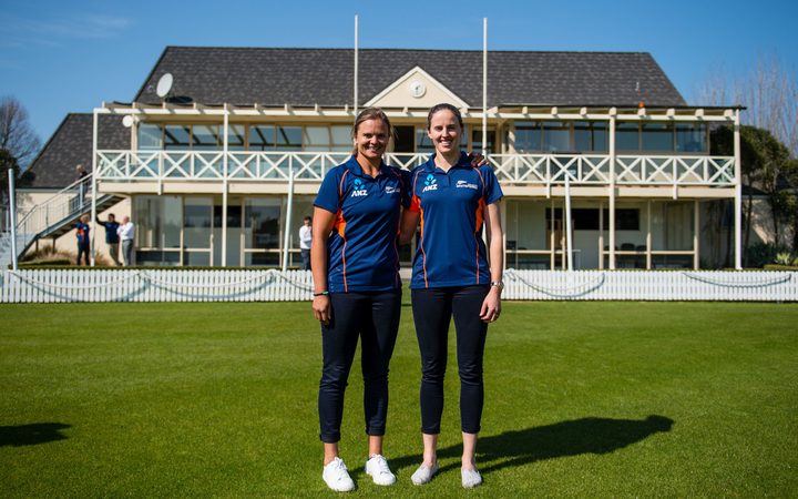 Suzie Bates (left) at the announcement that she will stand down as White Ferns Captain, with Amy Satterthwaite taking on the new role.