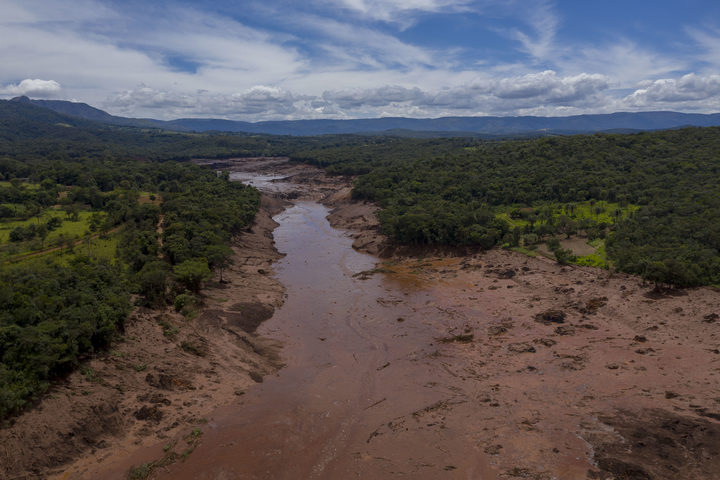 Aerial view of an area affected by a mudslide two days after the collapse of a dam at an iron-ore mine belonging to Brazil's giant mining company Vale near the town of Brumadinho, state of Minas Gerias, southeastern Brazil, on January 27, 2019.