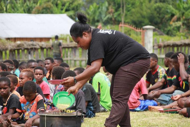 The Humanity Volunteer Team of Nduga has been helping communities displaced by armed conflict in Papua's Nduga regency with food, health and education needs in Wamena.