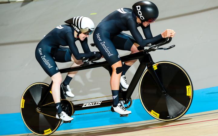 Emma Foy piloted by Hannah van Kampen of New Zealand during the Women's Tandem 3km pursuit.