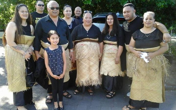 Preparing to go to a me'afaka'eiki with family 