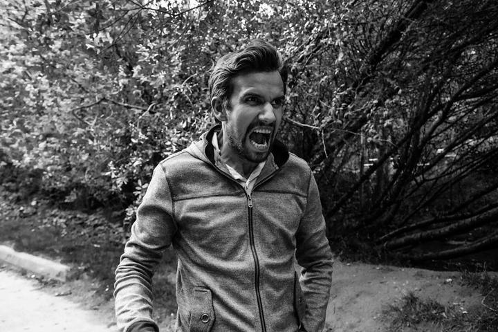 People high on psychopathy have a tendency towards aggression.