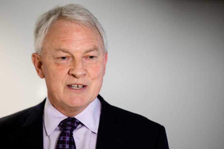 Phil Goff speaks to media following cabinet's decision to extend the level 3 lockdown in Auckland