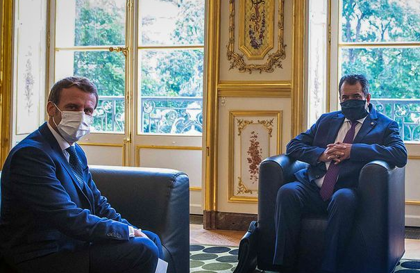 French President Emmanuel Macron and French Polynesian President Edouard Fritch