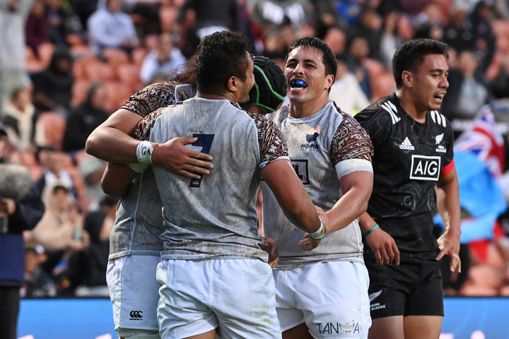 Moana Pasifika celebrate the try of Alamanda Motuga, MÄori All Blacks v Moana Pasifika, rugby union, FMG Stadium, Hamilton, New Zealand.  Saturday, 5 December 2020. Â© Copyright photo: Andrew Cornaga / www.photosport.nz