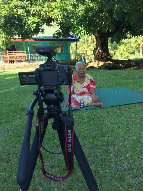 Hele Ikimotu’s grandaunt Nanoua Tebeia being interviewed for Hele’s documentary in 2018. 