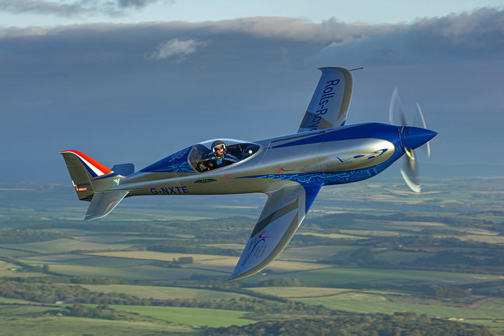 Rolls-Royce says its all-electric aircraft 'is world's fastest' thumbnail