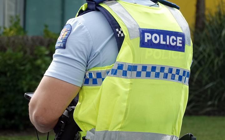 Get unvaxed cops back on the job after court ruling - Police Association | RNZ News