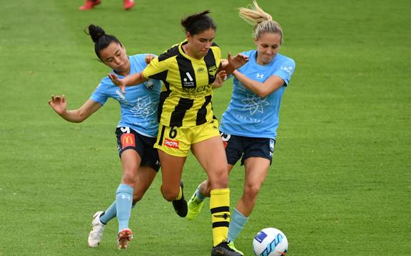 Aリーグ女子部シドニーFCとの試合でフェニックスイザベルゴメスが活躍しています。