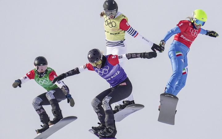 (220209) -- ZHANGJIAKOU, Feb. 9, 2022 (Xinhua) -- Stacy Gaskill and Lindsey Jacobellis of the United States, Chloe Trespeuch of France, Michela Moioli of Italy (L to R) compete during the women's snowboard cross semifinal of the Beijing 2022 Winter Olympics at Genting Snow Park in Zhangjiakou, 