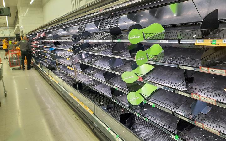 Dodatkowy personel z Australii do pomocy w odliczaniu czasu w Nowej Zelandii