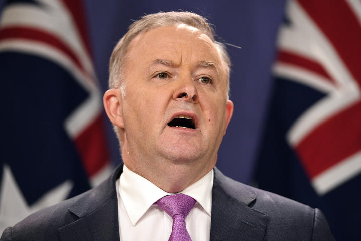 Australian Labor Party leader Anthony Albanese speaks during a news conference in Sydney on May 27, 2019. 