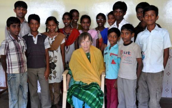 Jean Watson with children from The Karunai Illam in South India.