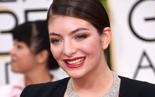 Lorde on the red carpet at the Golden Globes.