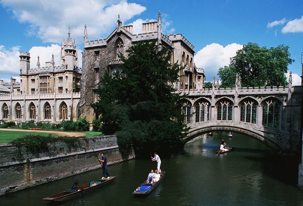 St John's College, Bridge of Sighs and River Cam, Cambridge University.