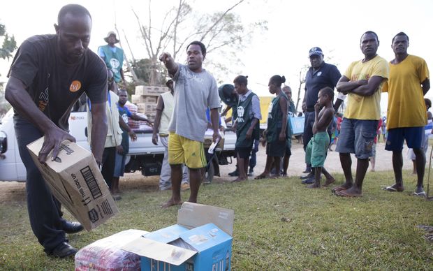 Vanuatu food supplies will last three weeks
