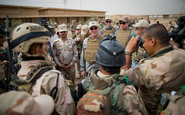 Key talks with Iraqi troops and the New Zealand trainers.