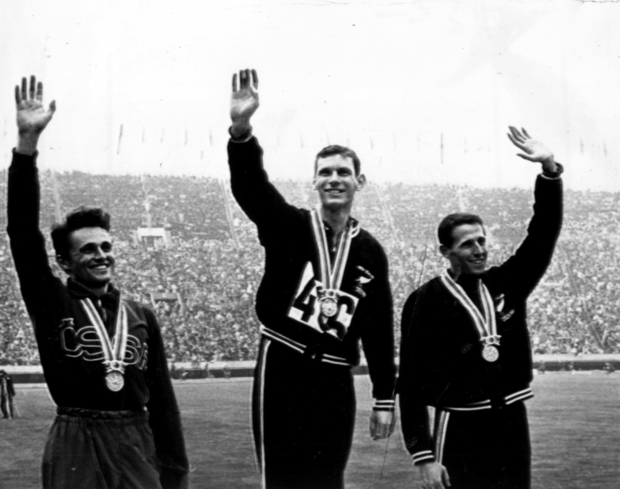Peter Snell, centre, won gold in the men's 1500 metres in the 1964 Tokyo Olympics. Pictured on the podium with, at left, Josef Odlozil (Cze) and bronze-medal winner John Davies (NZL).