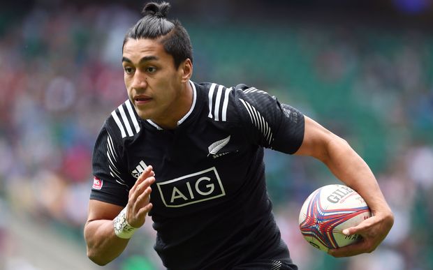 Rieko Ioane playing for the New Zealand men's sevens team.