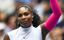 Serena Williams of US celebrates after defeating Johanna Larsson of Sweden at the 2016 US Open in New York on September 3, 2016. 
EDUARDO MUNOZ ALVAREZ / AFP