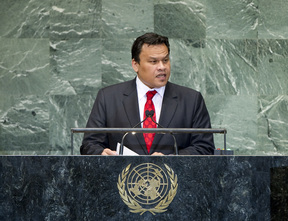 Sprent Arumogo Dabwido, President of the Republic of Nauru, addresses the general debate of the sixty-seventh session of the General Assembly on 2012.
