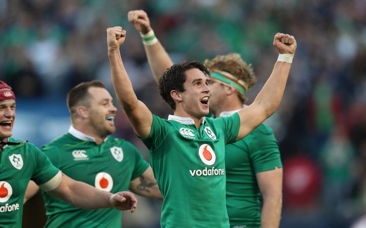 Ireland celebrate win over All Blacks 2016.
