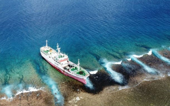 Un navire chinois amarré sur un récif en Polynésie française va être démantelé