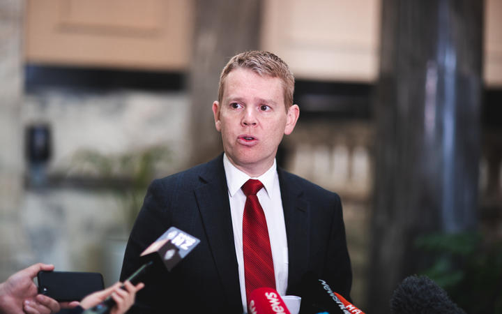 Covid-19: Government &#39;looking at a portfolio of vaccines&#39; - Chris Hipkins |  RNZ News