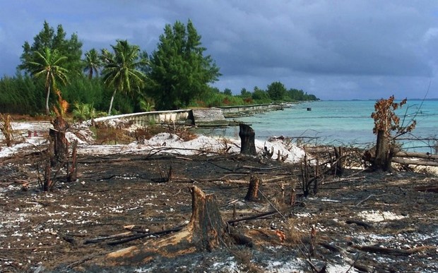 Moruroa atoll 6 June 2000