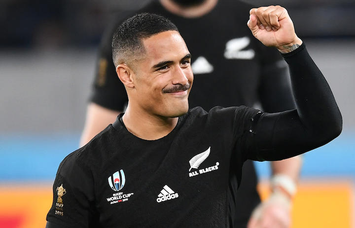 Aaron Smith ringrazia i fan.  I primi neri della Nuova Zelanda contro l'Irlanda.  1/4 di finale della Coppa del Mondo di rugby 2019.