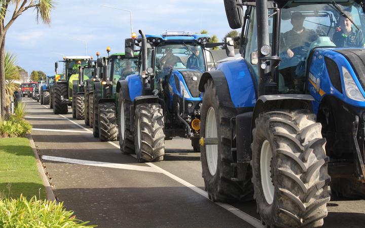 Tractors on the move in Southland.