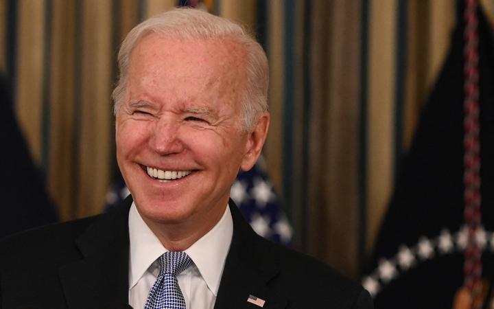 Photo of Biden: le projet de loi sur les infrastructures est un «grand pas en avant»