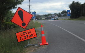 A Covid testing sign near Pukemokimoki Marae, which was offering no-appointment tests today.
