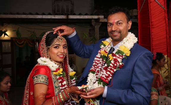 Sandeep Gosai, right, and his wife Divyaben. 