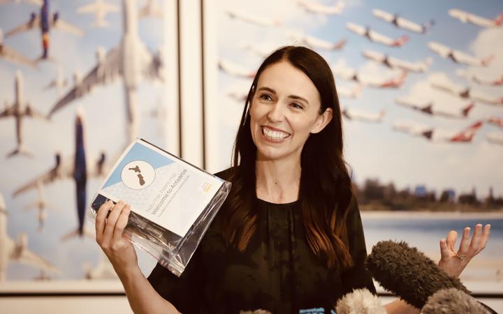 总理 Jacinda Ardern 表示,我们重新连接计划的开始“非常令人兴奋”。