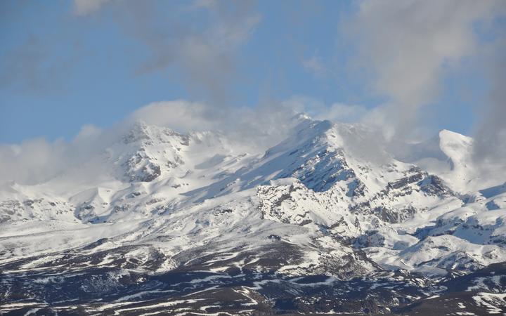 'Don't worry' about Mt Ruapehu volcanic activity, mayor says