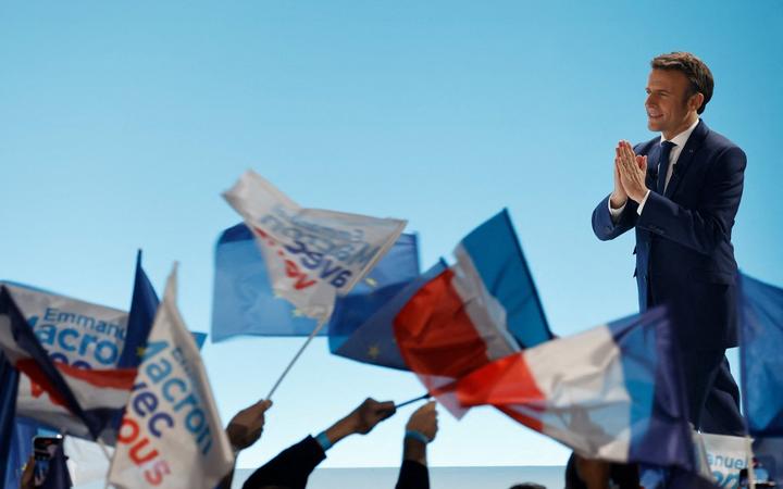 Macron bat Le Pen et remporte un second mandat