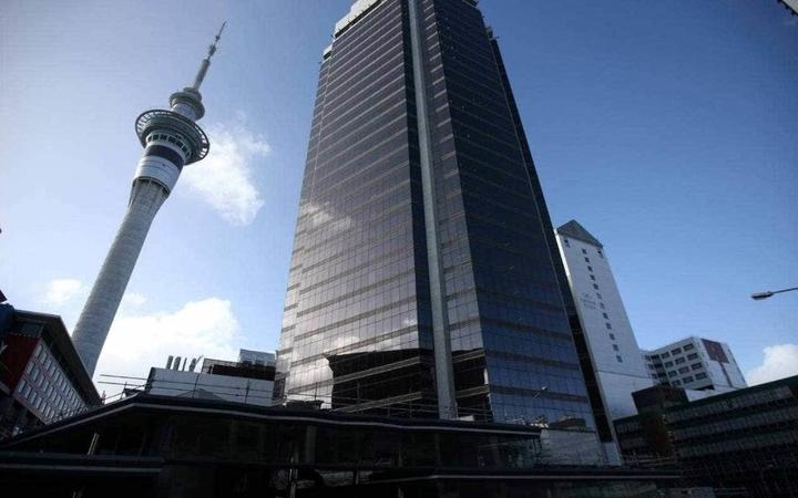 Auckland Council facing fresh budget cuts after Covid, transport cost  blowout | RNZ News