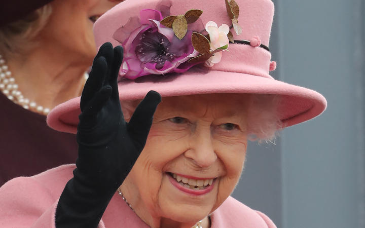 Photo of La reine confie à Charles la responsabilité de l’ouverture du Parlement