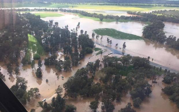 The NSW State Emergency Service has received more than 2000 assistance requests following flooding in the central part of the state.