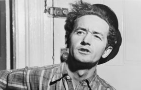 Woody Guthrie, 1943